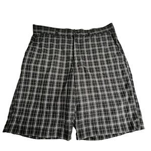 Ben Hogan Performance Golf Shorts size 34 Men Black Plaid Quick Dry